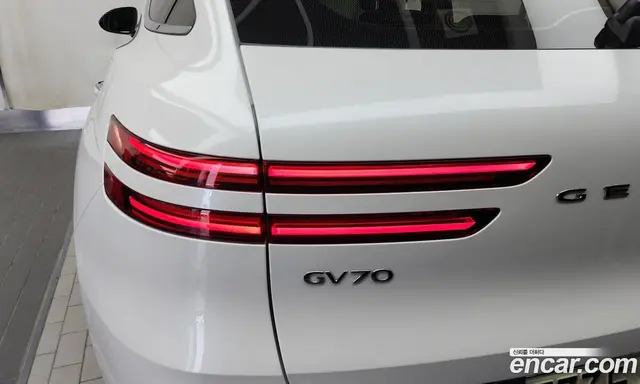 Genesis GV70 2025 2.5 автомат (гидро), миниатюра 9 Genesis GV70 2025 2.5 автомат (гидро), миниатюра 9