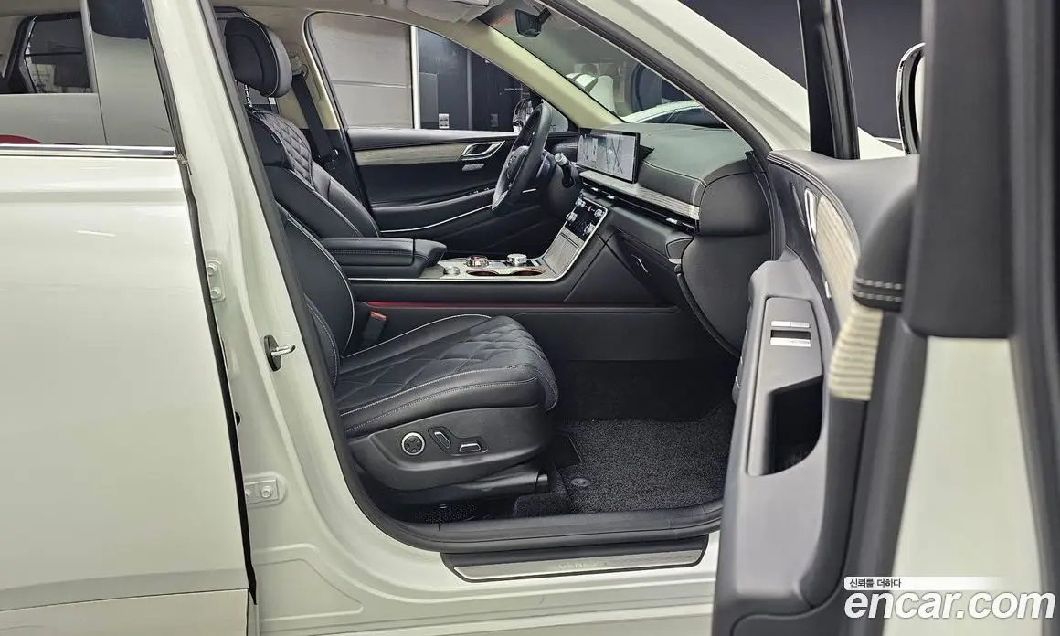 Genesis GV80 2024 2.5 автомат (гидро), фото 16 Genesis GV80 2024 2.5 автомат (гидро), фото 16