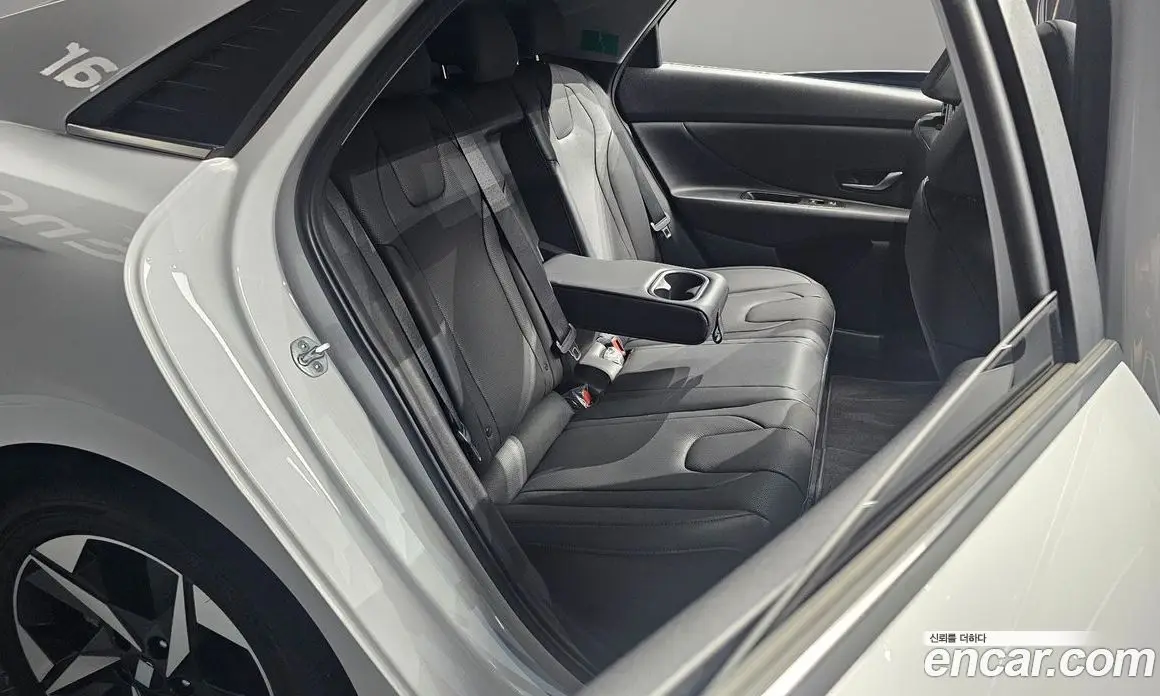 Hyundai Avante 2023 1.6 автомат (гидро), фото 11 Hyundai Avante 2023 1.6 автомат (гидро), фото 11