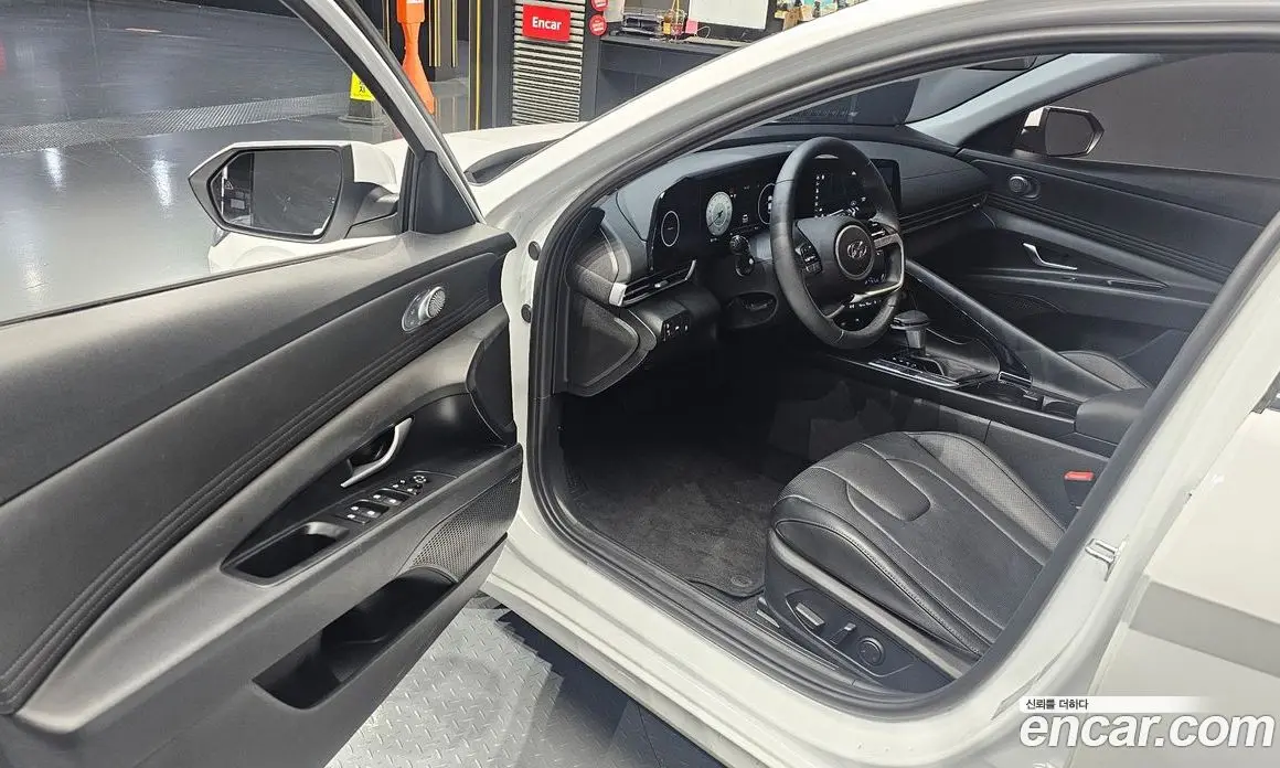 Hyundai Avante 2023 1.6 автомат (гидро), фото 10 Hyundai Avante 2023 1.6 автомат (гидро), фото 10