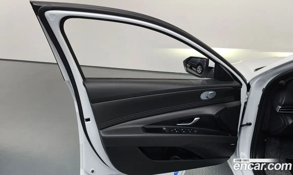 Hyundai Avante 2025 1.6 автомат (гидро), фото 14 Hyundai Avante 2025 1.6 автомат (гидро), фото 14