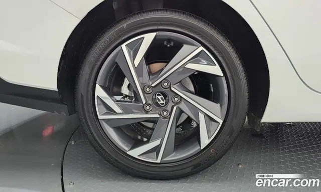 Hyundai Avante 2025 1.6 автомат (гидро), миниатюра 5 Hyundai Avante 2025 1.6 автомат (гидро), миниатюра 5