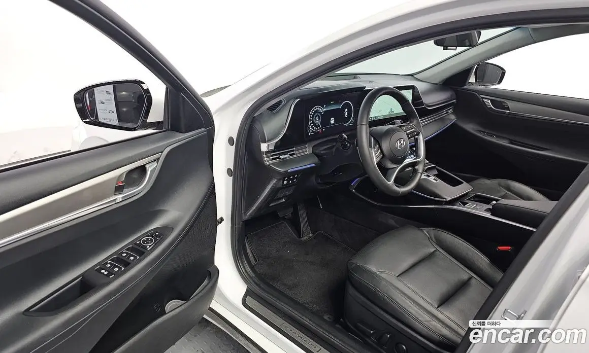 Hyundai Grandeur 2022 2.5 автомат (гидро), фото 17