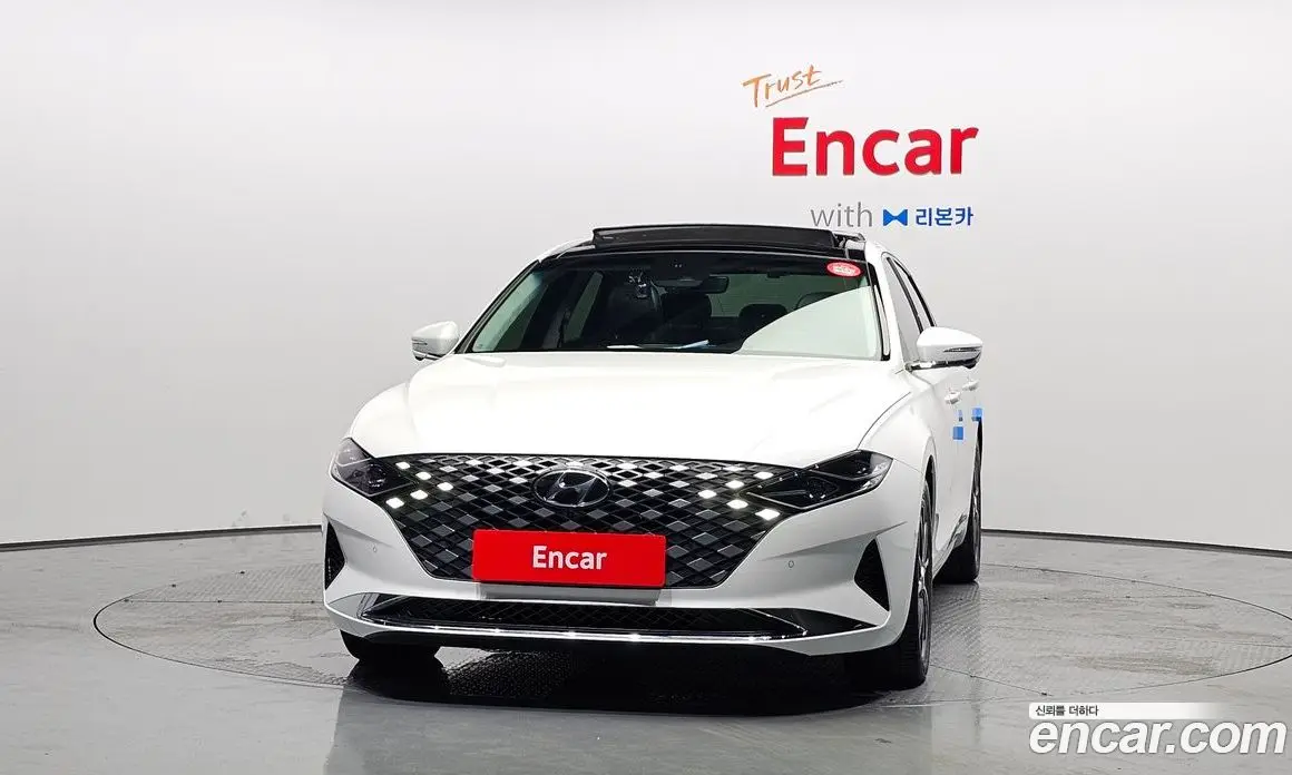 Hyundai Grandeur 2022 2.5 автомат (гидро), фото 3