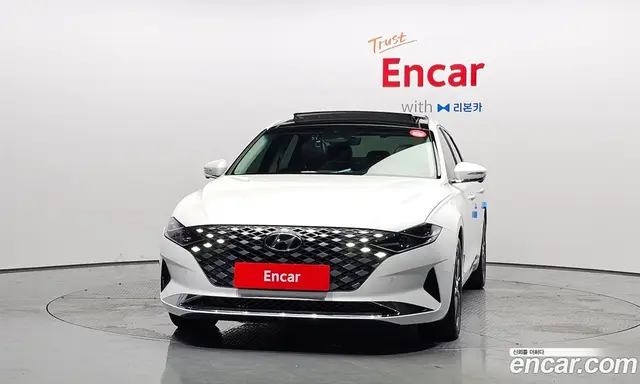 Hyundai Grandeur 2022 2.5 автомат (гидро), миниатюра 3