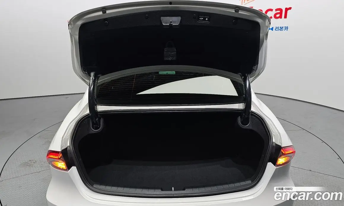 Hyundai Grandeur 2022 2.5 автомат (гидро), фото 26