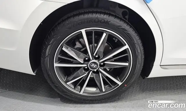 Hyundai Grandeur 2022 2.5 автомат (гидро), миниатюра 5