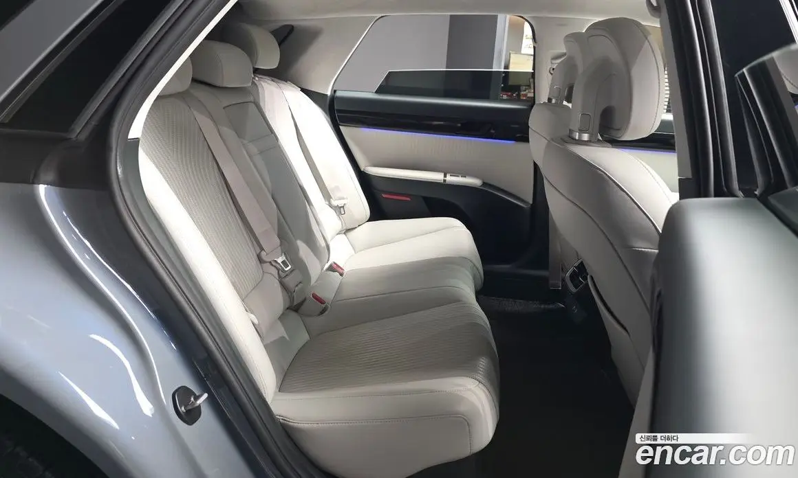 Hyundai Grandeur 2023 1.6 автомат (гидро), фото 18