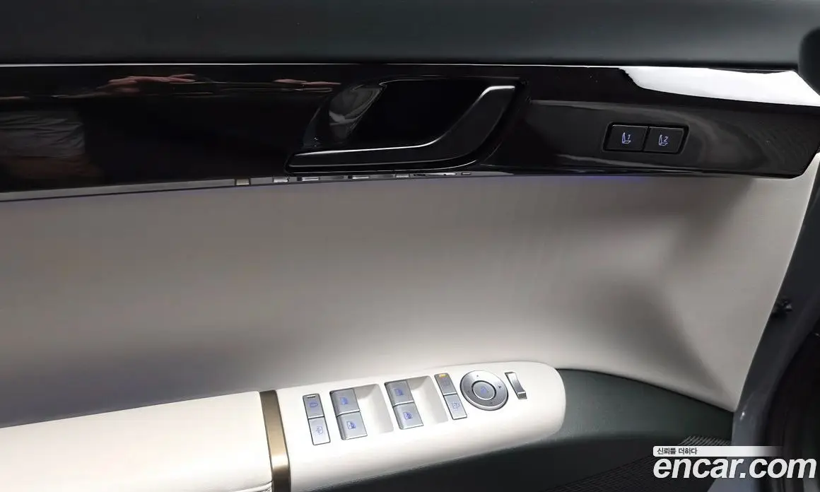 Hyundai Grandeur 2023 1.6 автомат (гидро), фото 32