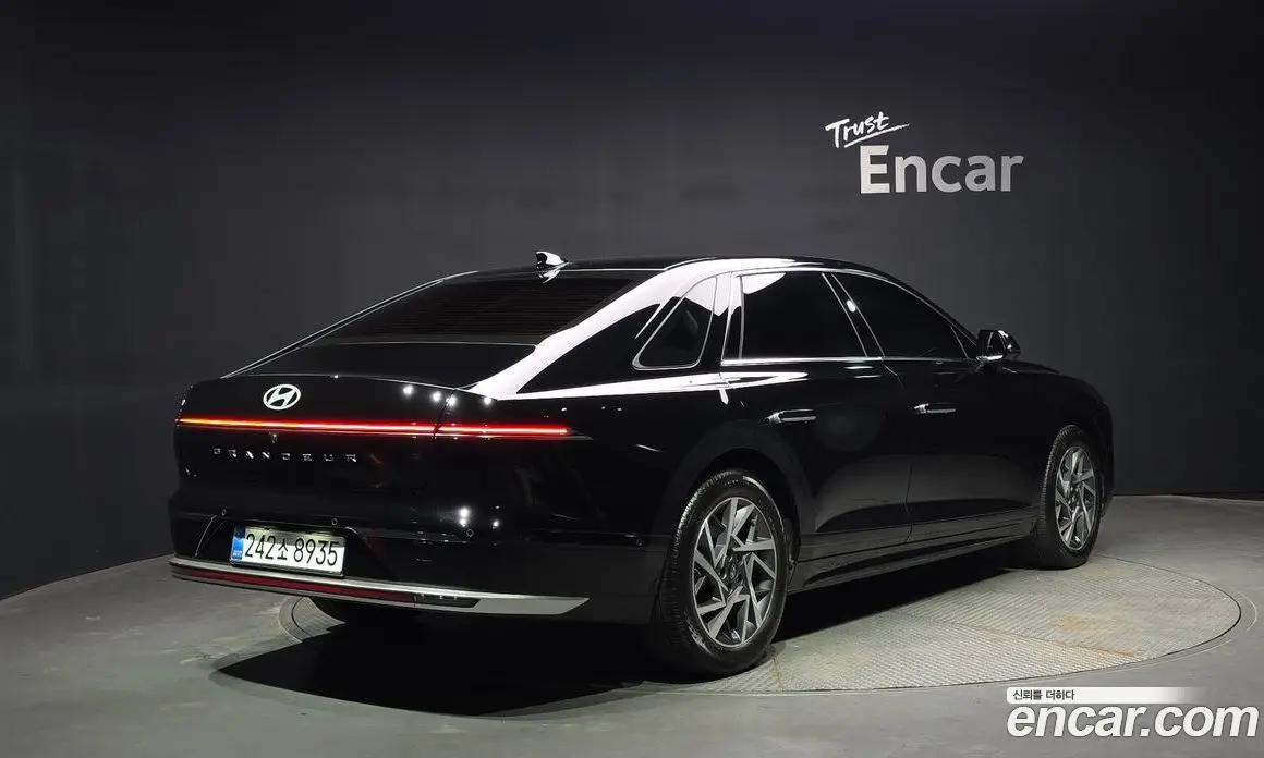 Hyundai Grandeur 2025 2.5 автомат (гидро), фото 2 Hyundai Grandeur 2025 2.5 автомат (гидро), фото 2