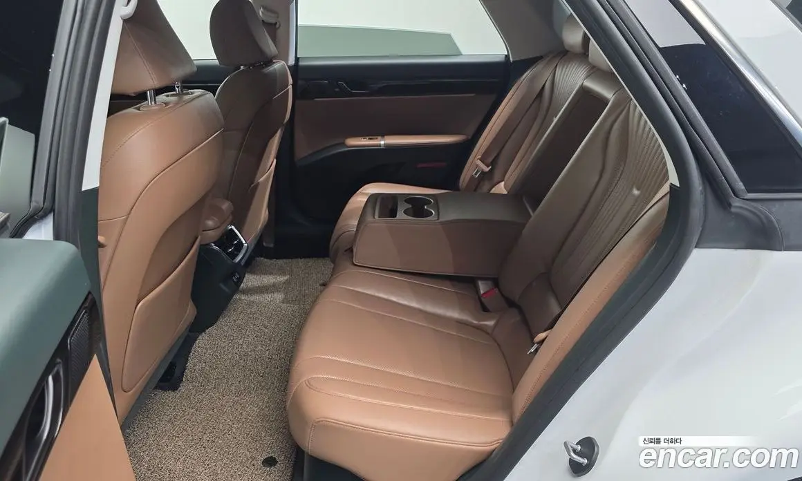 Hyundai Grandeur 2025 1.6 автомат (гидро), фото 12