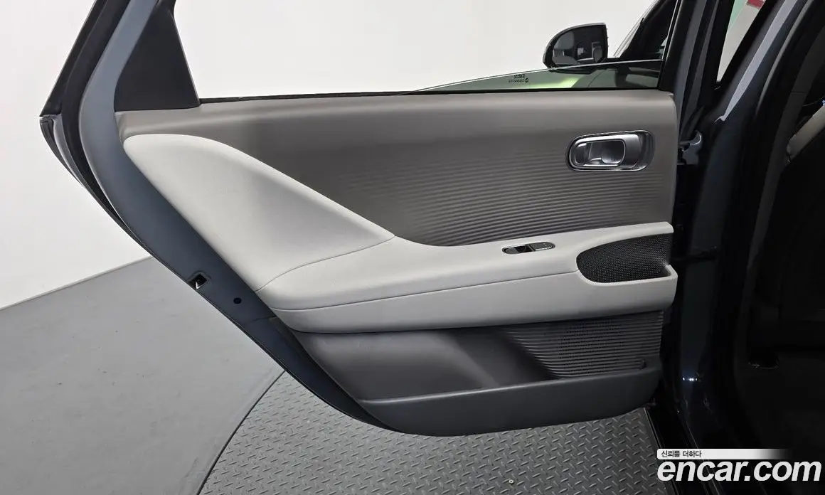Hyundai Ioniq 6 2024 0.1 автомат (гидро), фото 15