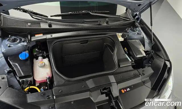 Hyundai Ioniq 6 2024 0.1 автомат (гидро), миниатюра 6