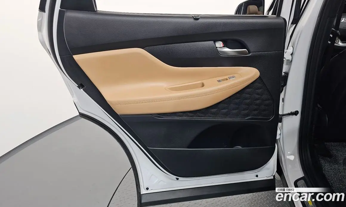 Hyundai Santa Fe 2023 2.5 автомат (гидро), фото 15