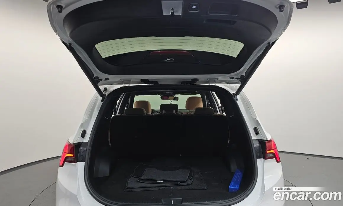 Hyundai Santa Fe 2023 2.5 автомат (гидро), фото 23