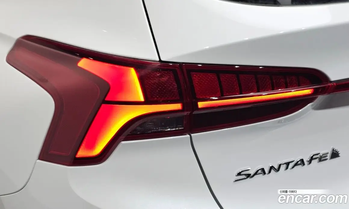 Hyundai Santa Fe 2023 2.5 автомат (гидро), фото 9