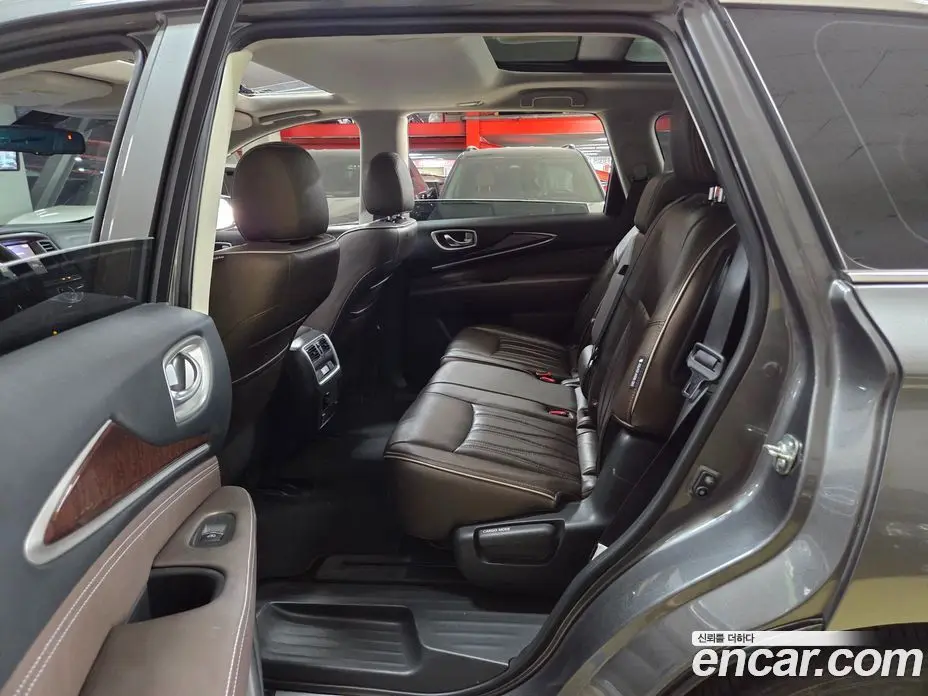 Infiniti QX60 2018 3.5 автомат (гидро), фото 7 Infiniti QX60 2018 3.5 автомат (гидро), фото 7