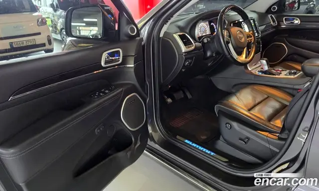 Jeep Cherokee 2021 3.6 автомат (гидро), миниатюра 9 Jeep Cherokee 2021 3.6 автомат (гидро), миниатюра 9