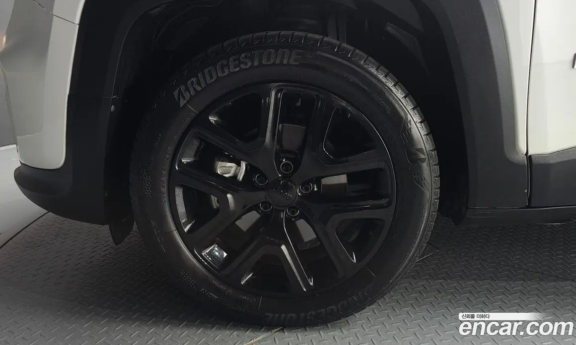 Jeep Renegade 2022 1.3 автомат (гидро), фото 4 Jeep Renegade 2022 1.3 автомат (гидро), фото 4