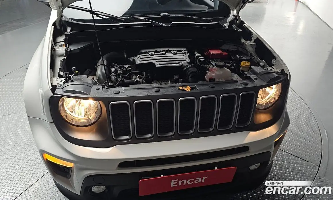 Jeep Renegade 2022 1.3 автомат (гидро), фото 5 Jeep Renegade 2022 1.3 автомат (гидро), фото 5