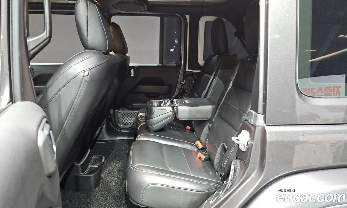 Jeep Wrangler 2019 2.0 автомат (гидро), фото 16 Jeep Wrangler 2019 2.0 автомат (гидро), фото 16