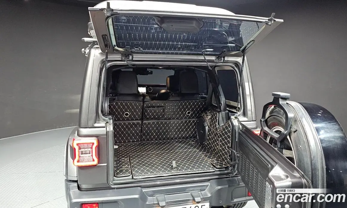 Jeep Wrangler 2019 2.0 автомат (гидро), фото 26 Jeep Wrangler 2019 2.0 автомат (гидро), фото 26
