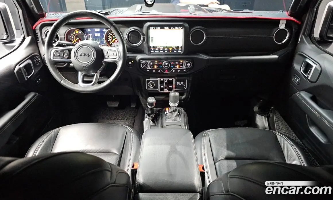 Jeep Wrangler 2019 2.0 автомат (гидро), фото 10 Jeep Wrangler 2019 2.0 автомат (гидро), фото 10