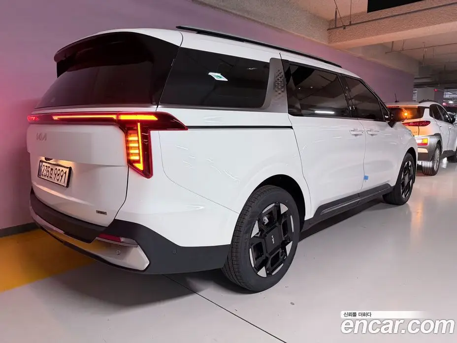 Kia Carnival 2025 1.6 автомат (гидро), фото 4