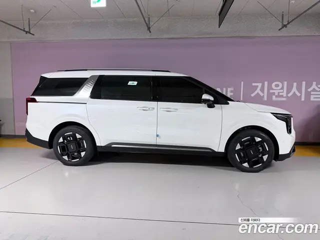 Kia Carnival 2025 1.6 автомат (гидро), миниатюра 6