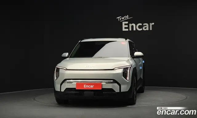 Kia EV3 2025 0.2 автомат (гидро), миниатюра 3