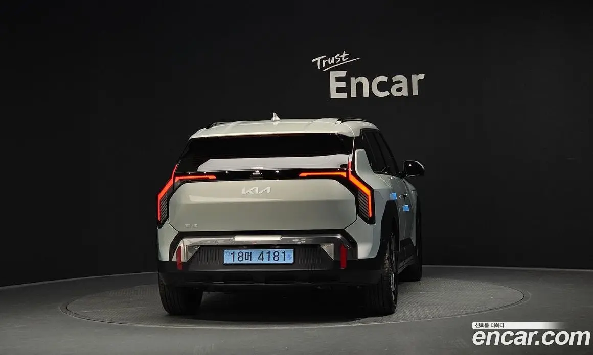 Kia EV3 2025 0.2 автомат (гидро), фото 4