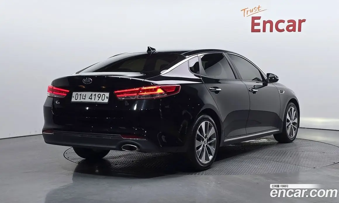 Kia K5 (Optima) 2017 2.0 автомат (гидро), фото 1 Kia K5 (Optima) 2017 2.0 автомат (гидро), фото 1