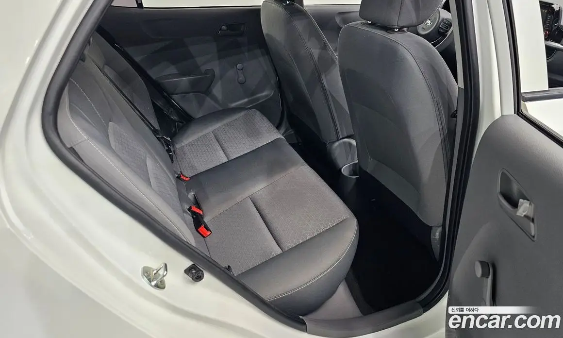 Kia Morning 2018 1.0 автомат (гидро), фото 16 Kia Morning 2018 1.0 автомат (гидро), фото 16