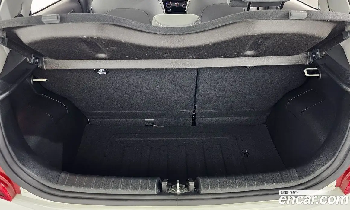 Kia Morning 2018 1.0 автомат (гидро), фото 21 Kia Morning 2018 1.0 автомат (гидро), фото 21