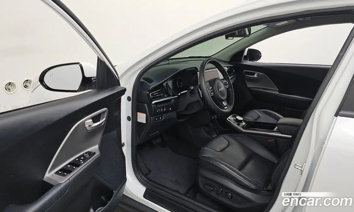 Kia Niro 2022 0.2 автомат (гидро), фото 12