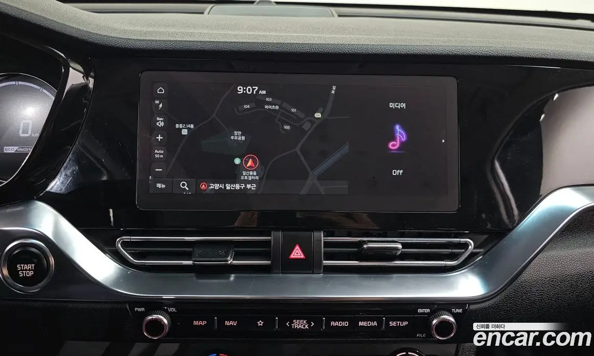 Kia Niro 2022 0.2 автомат (гидро), фото 17