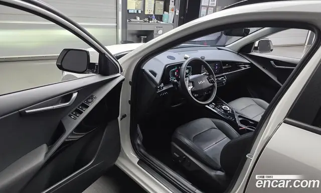 Kia Niro 2025 1.6 автомат (гидро), миниатюра 10