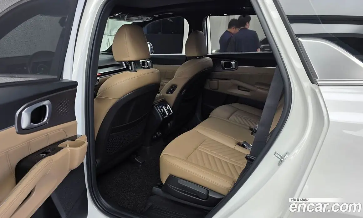 Kia Sorento 2023 2.5 автомат (гидро), фото 16