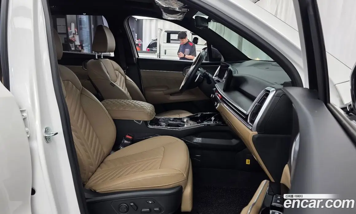 Kia Sorento 2023 2.5 автомат (гидро), фото 17