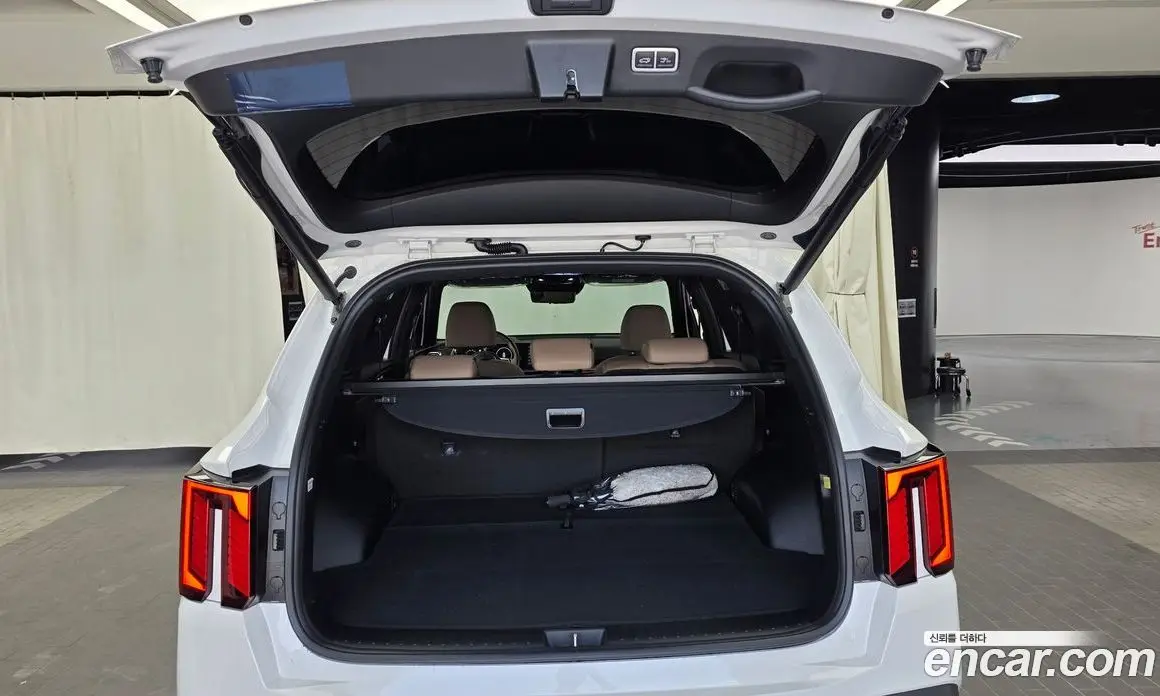 Kia Sorento 2023 2.5 автомат (гидро), фото 26
