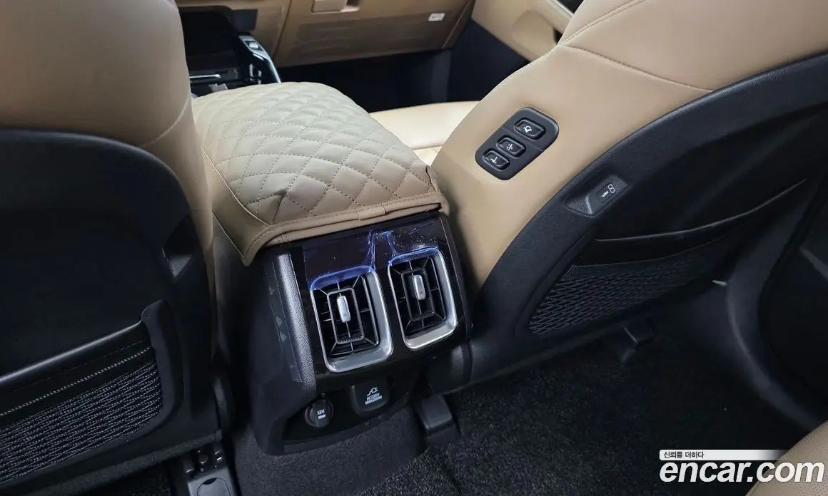 Kia Sorento 2023 2.5 автомат (гидро), фото 32