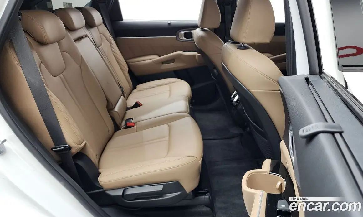 Kia Sorento 2024 1.6 автомат (гидро), фото 17 Kia Sorento 2024 1.6 автомат (гидро), фото 17