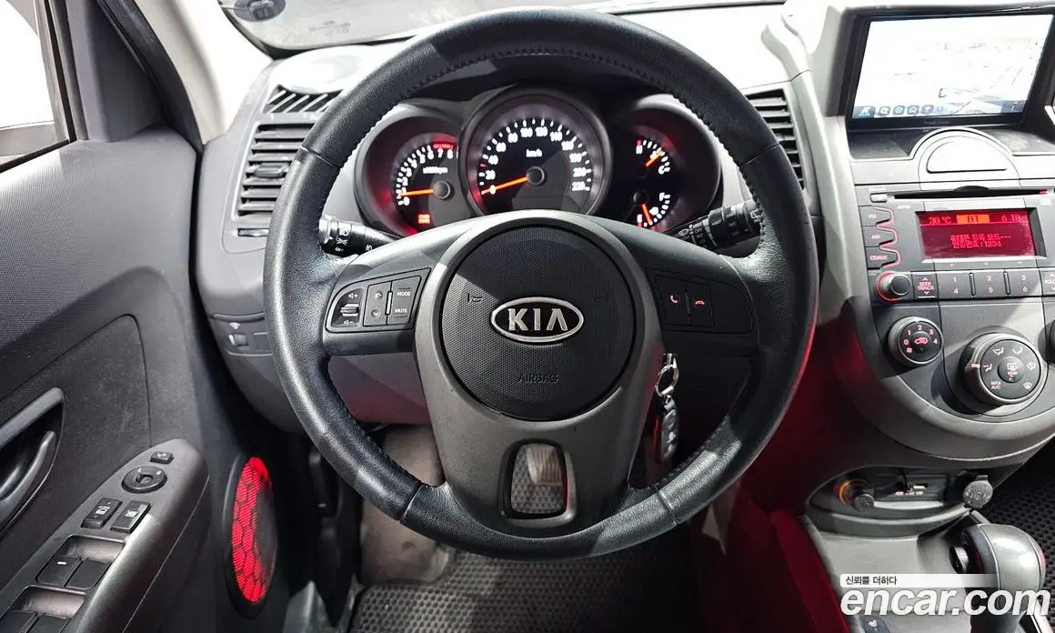 Kia Soul 2009 1.6 автомат (гидро), фото 13