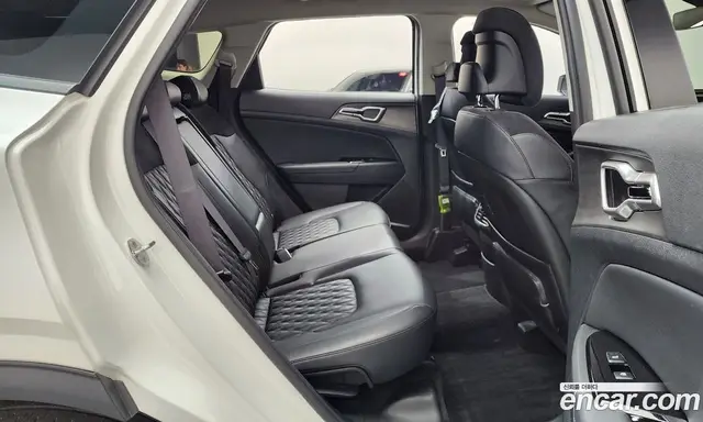Kia Sportage 2022 2.0 автомат (гидро), миниатюра 11