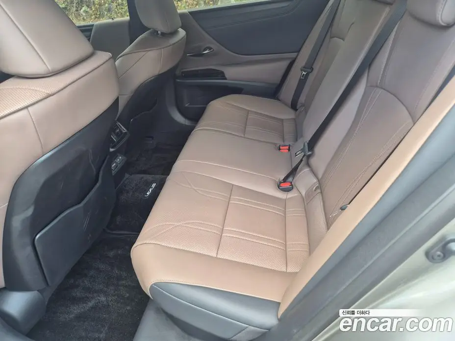 Lexus ES 2026 2.5 автомат (гидро), фото 10 Lexus ES 2026 2.5 автомат (гидро), фото 10