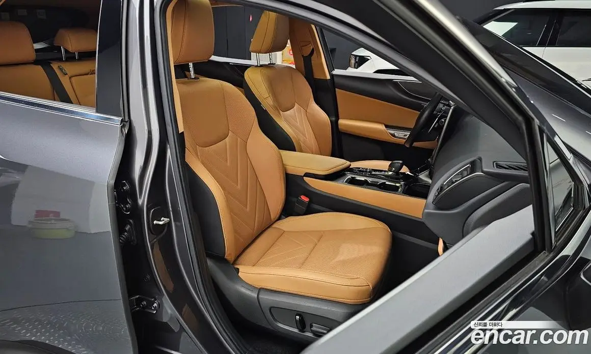 Lexus NX 2023 2.5 автомат (гидро), фото 10 Lexus NX 2023 2.5 автомат (гидро), фото 10