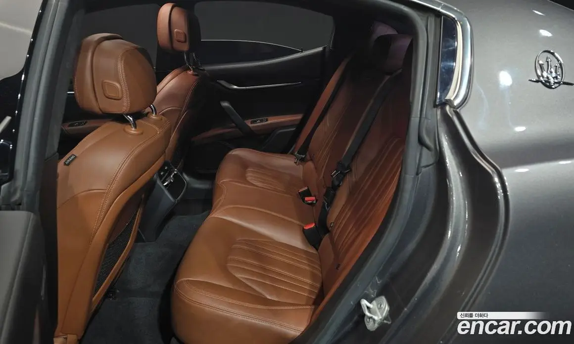 Maserati Ghibli 2015 3.0 автомат (гидро), фото 11 Maserati Ghibli 2015 3.0 автомат (гидро), фото 11