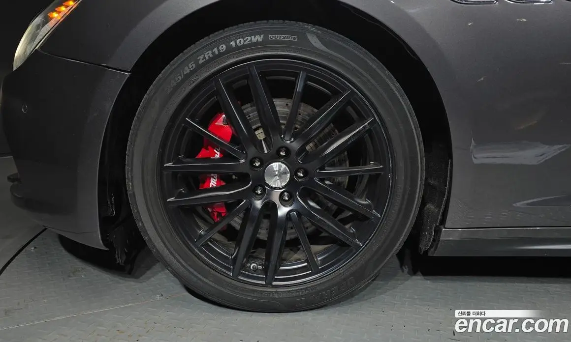 Maserati Ghibli 2015 3.0 автомат (гидро), фото 5 Maserati Ghibli 2015 3.0 автомат (гидро), фото 5