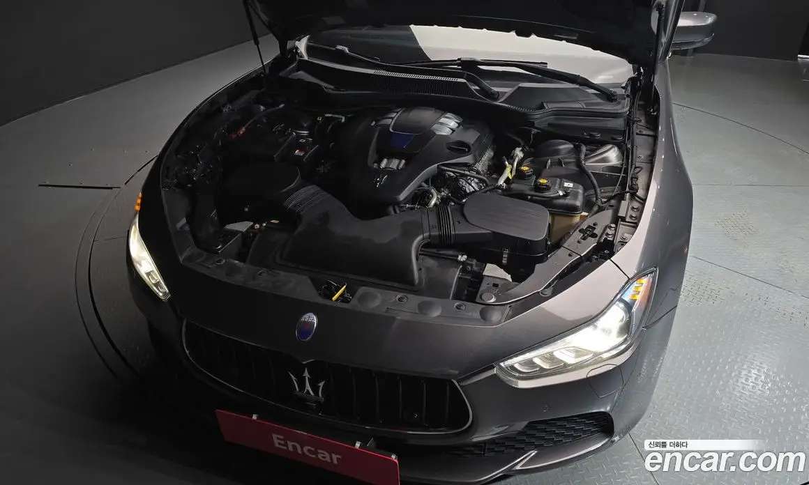 Maserati Ghibli 2015 3.0 автомат (гидро), фото 6 Maserati Ghibli 2015 3.0 автомат (гидро), фото 6