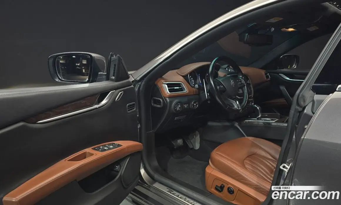 Maserati Ghibli 2015 3.0 автомат (гидро), фото 10 Maserati Ghibli 2015 3.0 автомат (гидро), фото 10